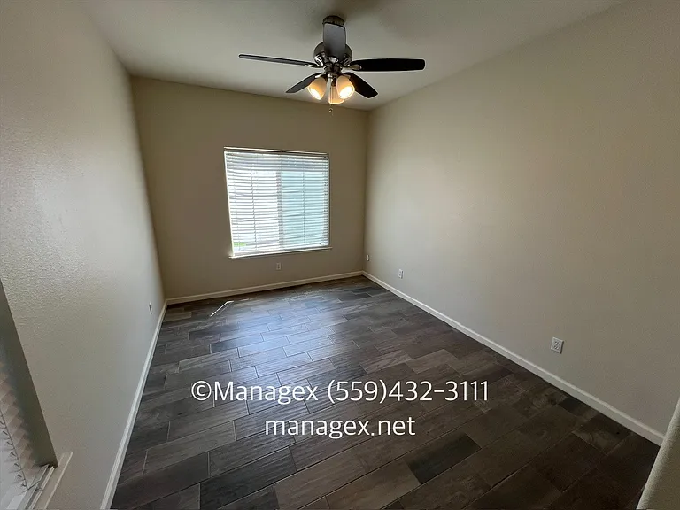 110 N Anderson Ave — Photo 11