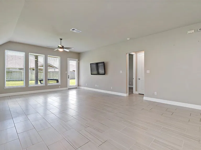 18710 Lynnwood Crest Ln — Photo 27
