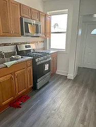 Rented by Alexander Bilu, LREB