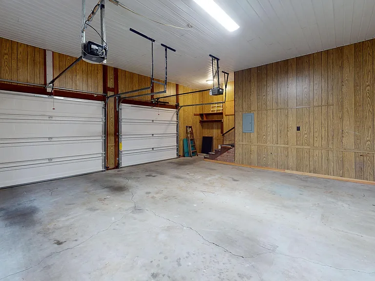 8 Shadow Dr — Photo 32