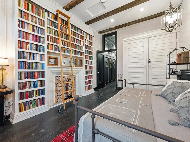 43 W Markison Ave — Photo 14
