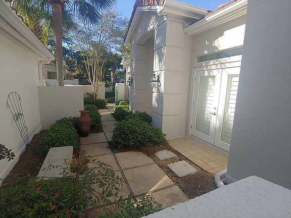 5th image of 8030 Legend Creek Dr