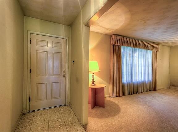 3rd image of 6303 Chapman Dr