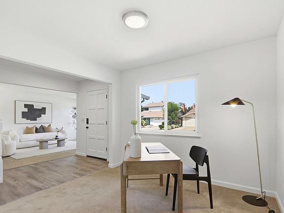 4th image of 546 Woodstock Way