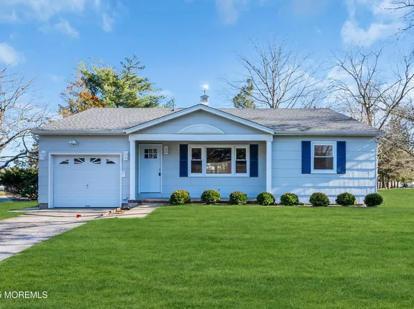 89 Brakenbury Drive, Toms River, NJ 08757