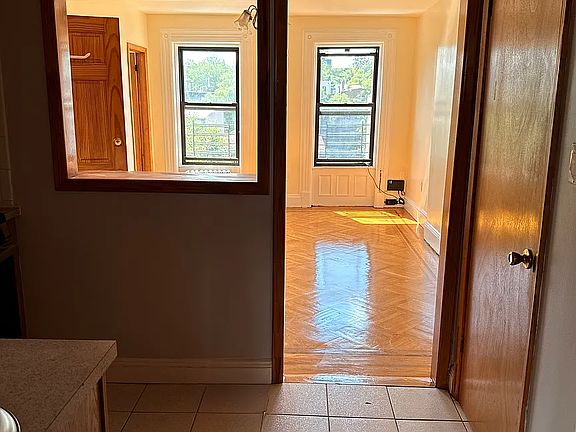 3rd image of 750 Greene Ave #3