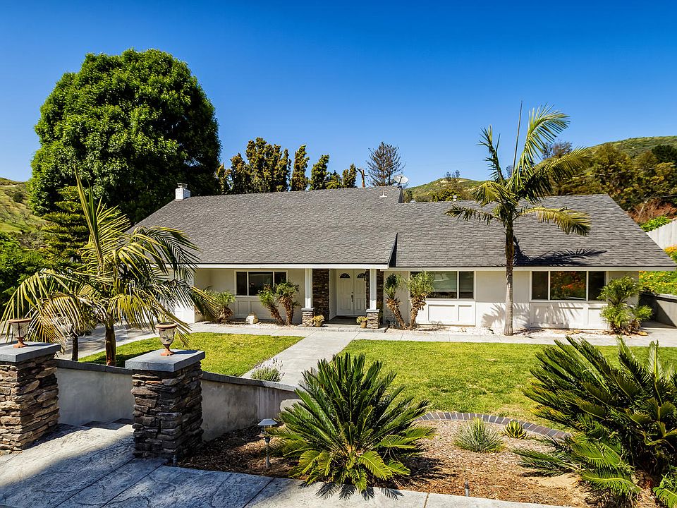 1st image of 1262 Colina Vista