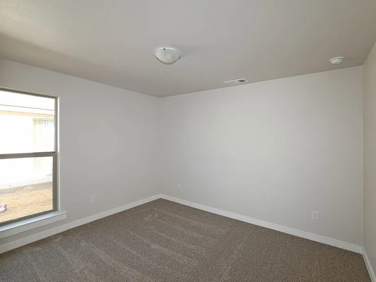 3003 Swenson St — Photo 21
