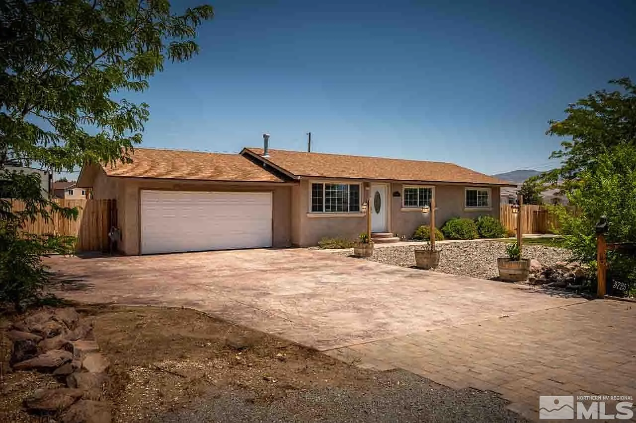 5725 Dolores Dr photo 1