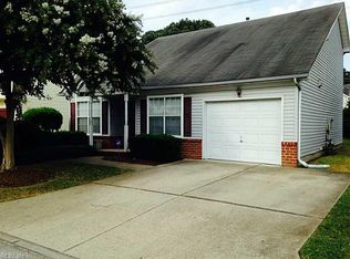 2211 Holly Berry Ln, Chesapeake, VA 23325