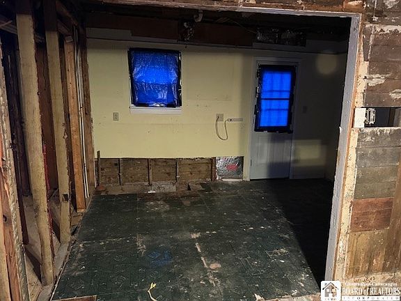 3rd image of 2 W Lake St