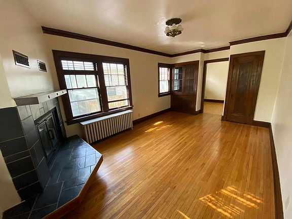 4th image of 369 Brimhall St #1