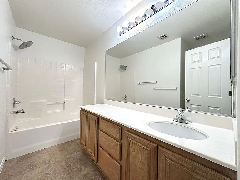 560 Playa Linda Pl — Photo 24