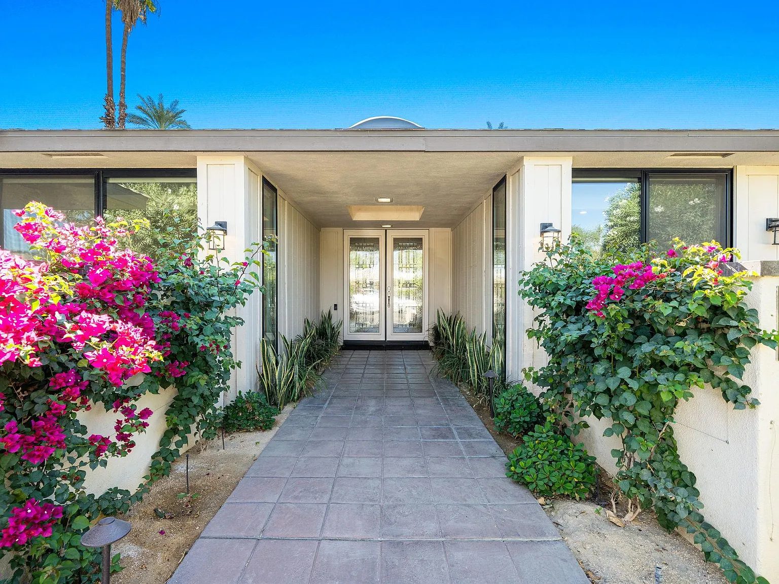 4 bed, 3200 sqft, $12,000 — Photo 4
