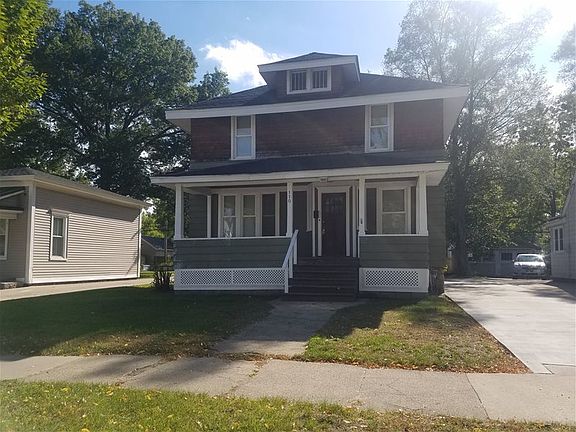 2nd image of 110 E 15th St