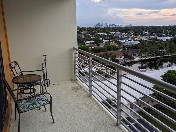 2nd image of 2900 NE 30th St APT 10C