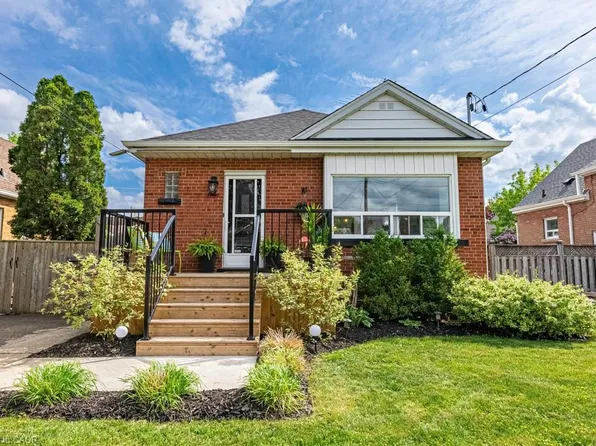 42 Sharon Ave, Hamilton, ON L8T 1E3