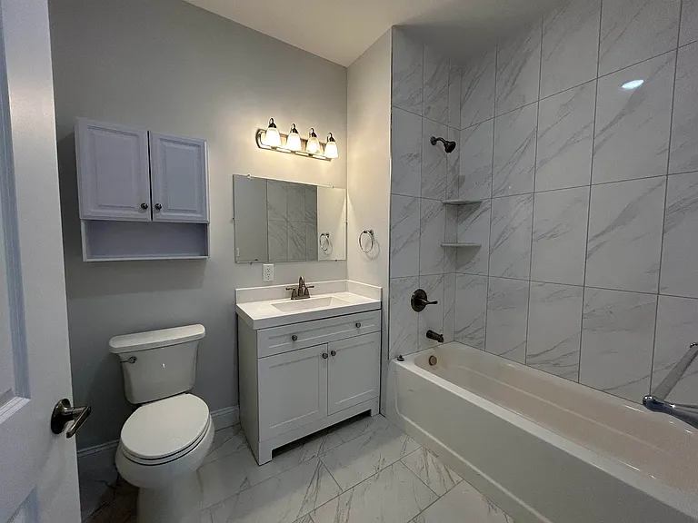 144 Bergen Ave #2A — Photo 17