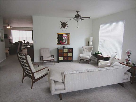 3rd image of 1550 Whisler Dr