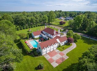 100 Jessica Ln, Southport, CT 06890