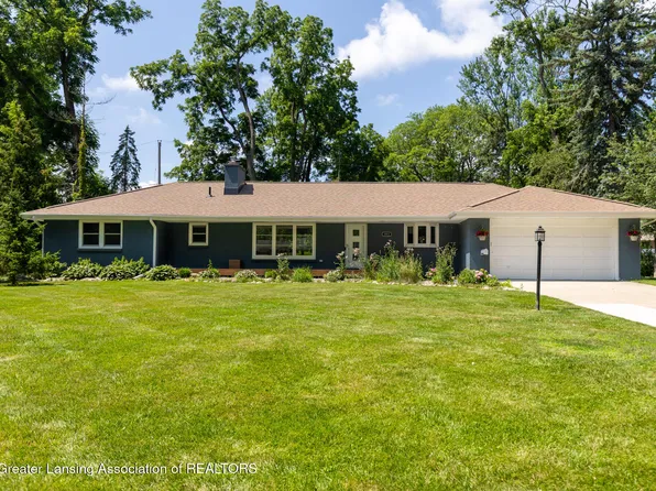 1511 Hitching Post Rd, East Lansing, MI 48823