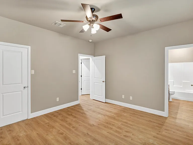 406 Lakeview St #A — Photo 11