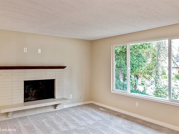3rd image of 2620 Rocky Mountain Ct