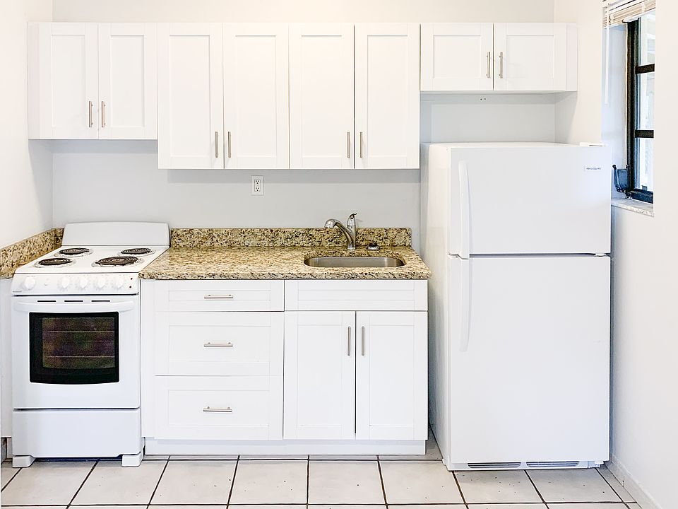 1st image of 1824 Taft St #12B