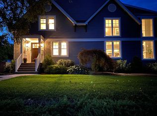 61 Summit Ave, Waldwick, NJ 07463