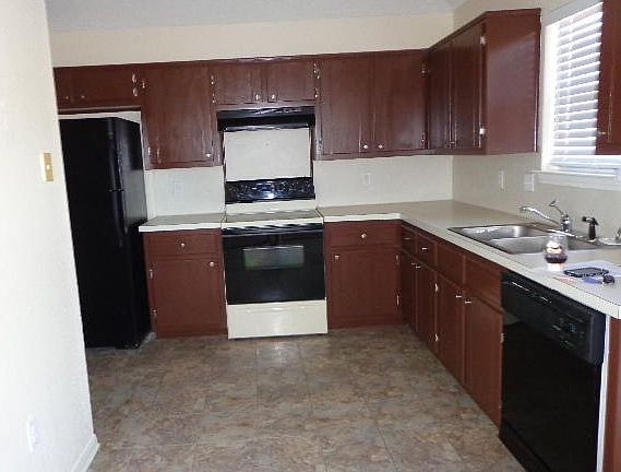 5th image of 206 Halter Dr