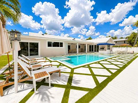 885 Nafa Dr — Photo 9