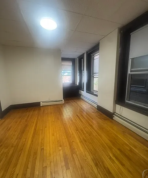 193 Pleasant St #1 — Photo 4