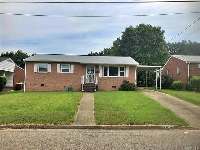 1st image of 1109 E Booker Cir