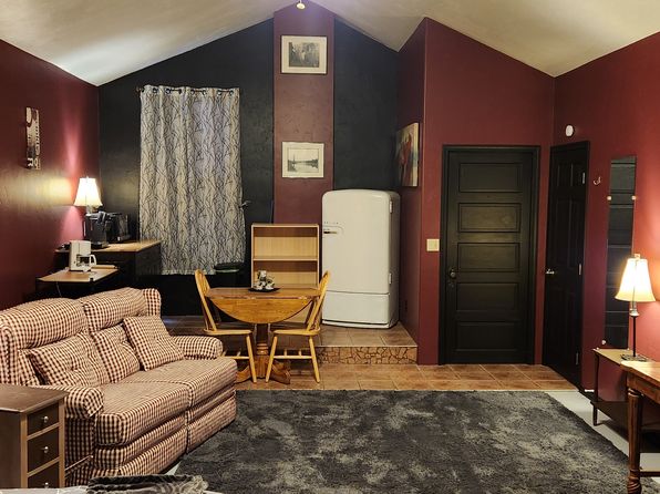 (undisclosed Address)