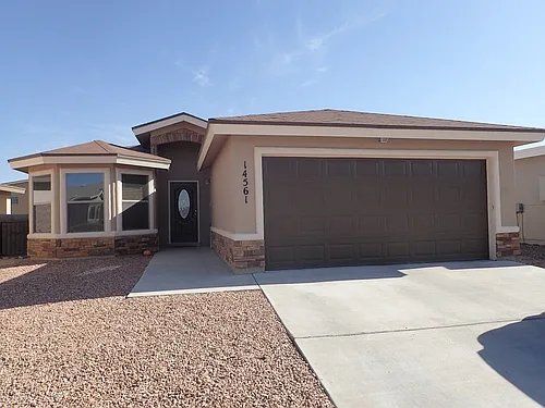 14561 Jesus Almeida Ave Photo 1