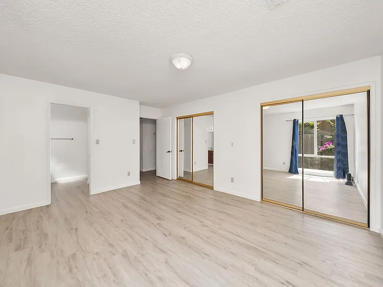 6228 Riverside Blvd — Photo 11