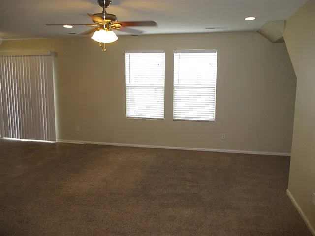 802 Sunrise Dr — Photo 6