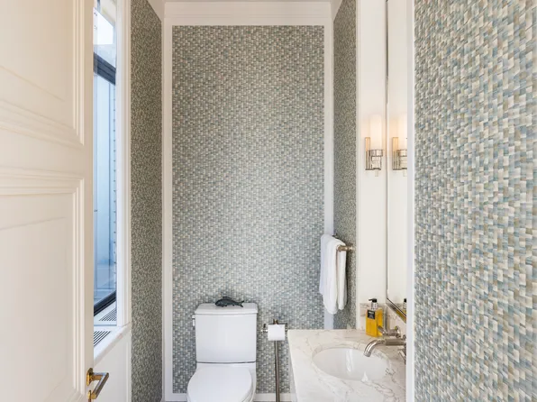 55 Central Park West image 22 of 22