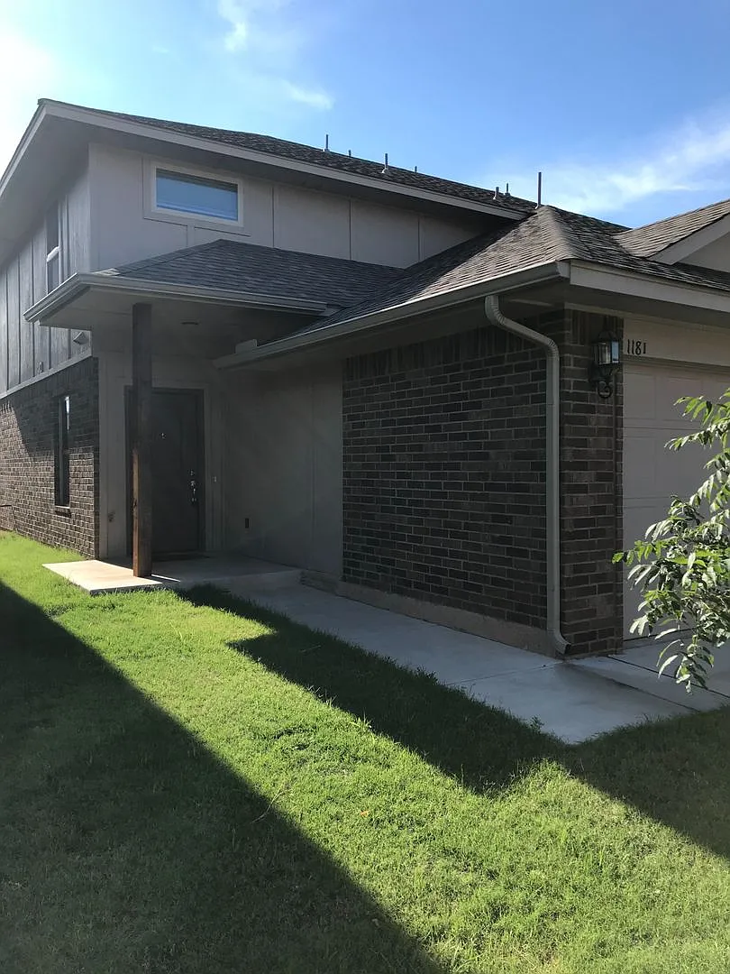 Moore Two Story Duplex — Photo 1