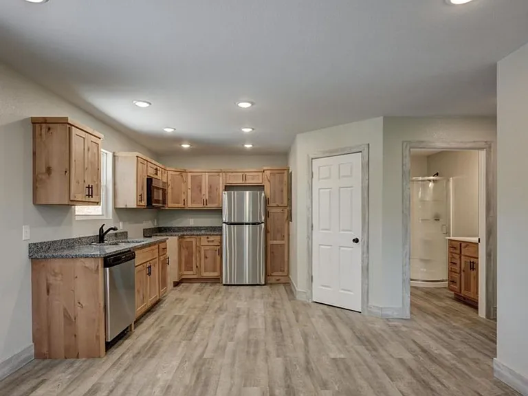1601 Ridgewood Rd #B — Photo 1