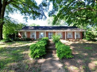 8595 Chesterfield Dr, Southaven, MS 38671