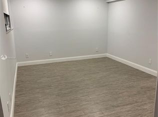 13139 SW Eleven Lane Cir, Miami, FL 33184