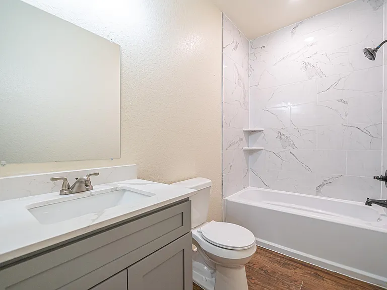 208 Bargas St — Photo 11