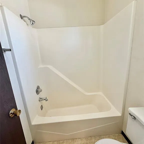 141 Ashley Dr — Photo 10