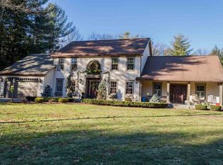 2 Amanda Ct, Saratoga Springs, NY 12866