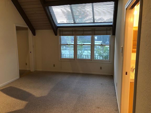 5th image of 2085 Bowdoin St
