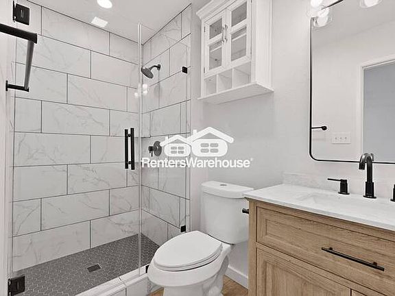 3rd image of 933 Longhorn Dr