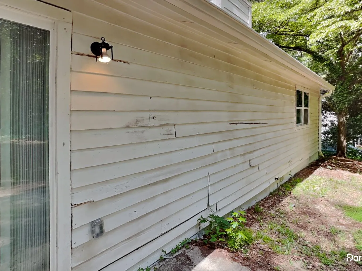 3 bed, 2.0 bath, 1768 sqft, $1,795 — Photo 2
