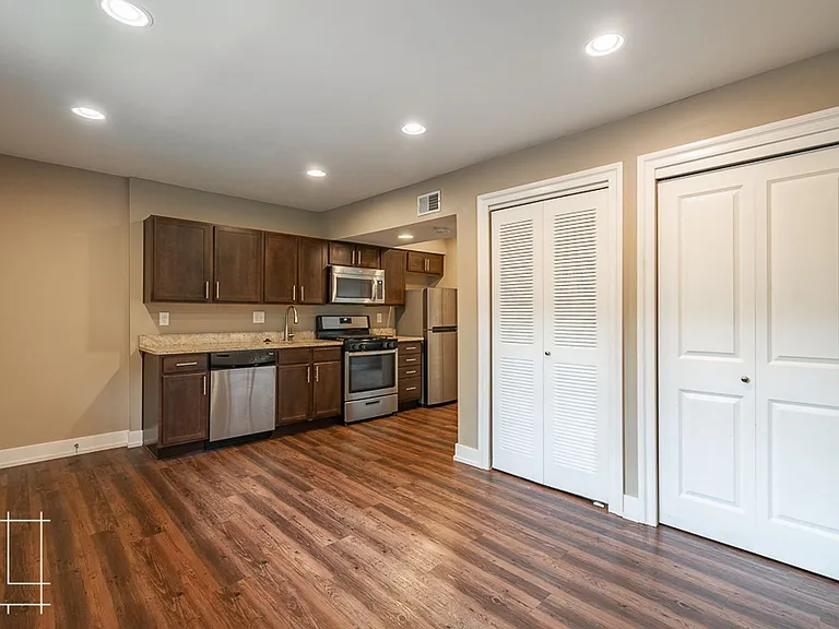 1308 - 1326 Dennison Ave — Photo 59