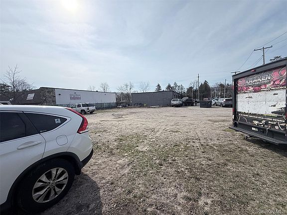 4th image of Pond Rd, Ronkonkoma Pond Road